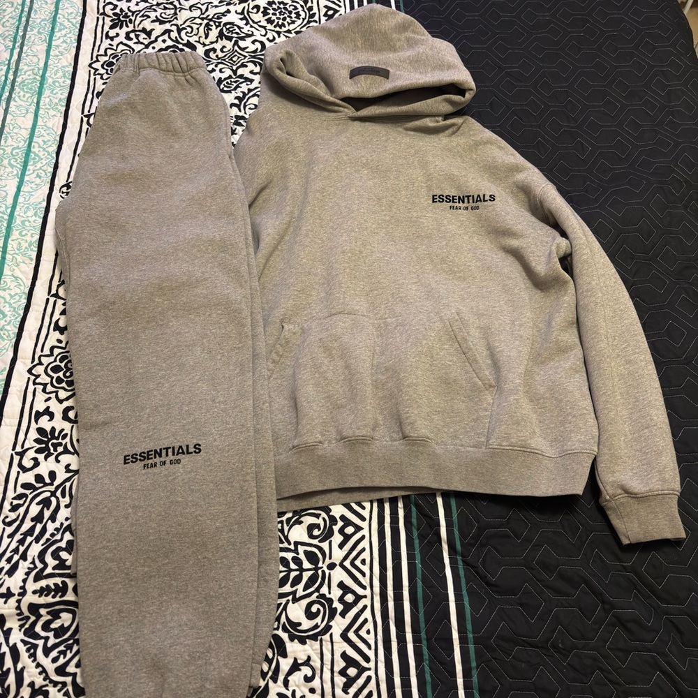 Essentials FW24 Tracksuit Set - Heather Gray - Large Men